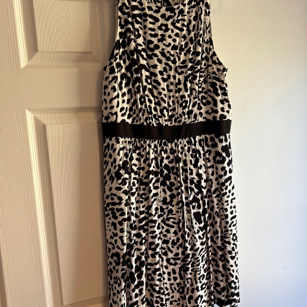 Dress black & white